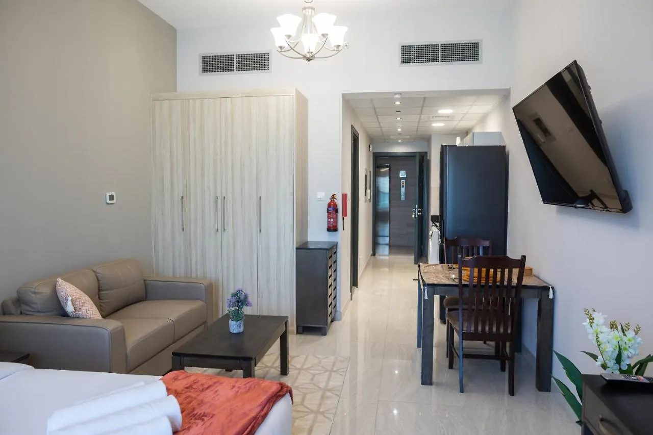 Cosy Studio With Canal Views By Orion Short Stays - 521 Monthly Offer Dubai United Arab Emirates