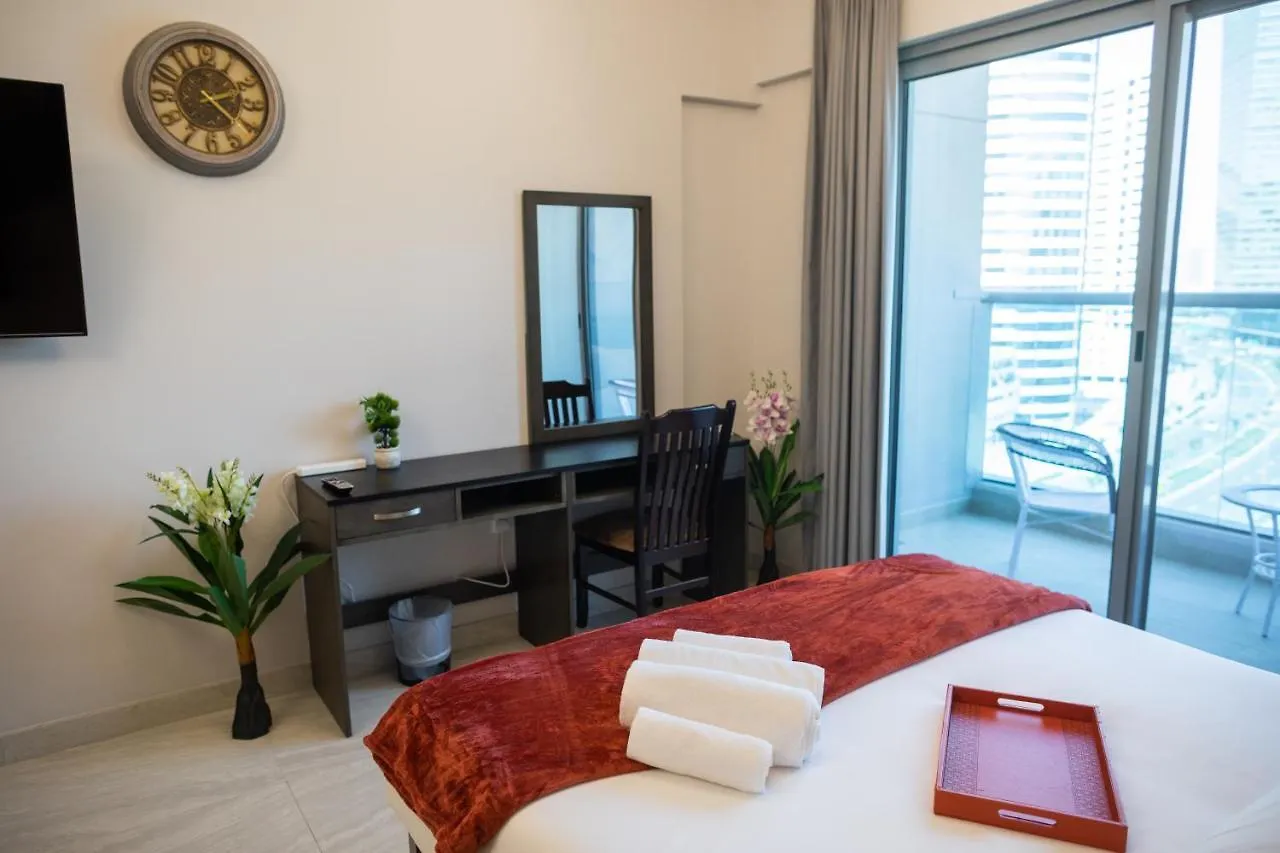 Cosy Studio With Canal Views By Orion Short Stays - 521 Monthly Offer Dubai